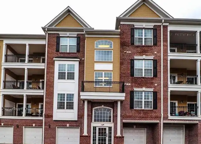 Property at 613 Doral Ct, Piscataway, NJ, 08854, 2 beds, 2 baths, [object Object]