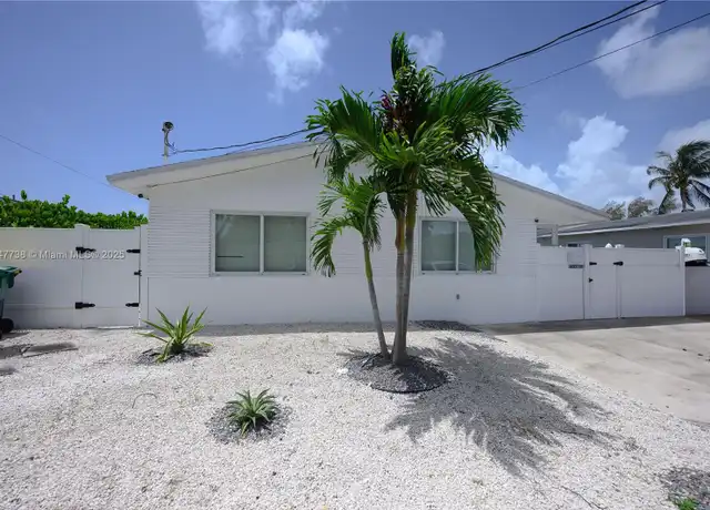 Property at 1453 NW 10th St Unit 2, Dania Beach, FL, 33004, 2 beds, 1 bath, [object Object]