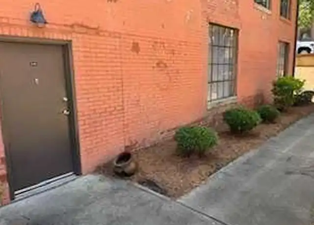 Property at 301 Bradley St, Carrollton, GA, 30117, 2 beds, 2 baths, [object Object]