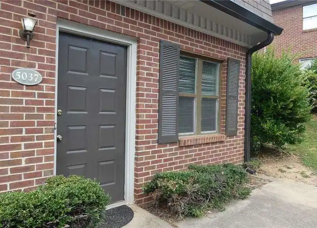 Property at 5037 Top Cat Ct, Sugar Hill, GA, 30518, 2 beds, 1.5 baths, [object Object]
