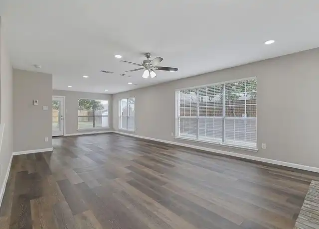 Property at 4951 Garden Grove Rd, Grand Prairie, TX, 75052, 3 beds, 2.5 baths, [object Object]