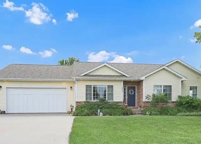 Property at 1639 Briar Ln, Pella, IA, 50219, 5 beds, 3 baths, [object Object]