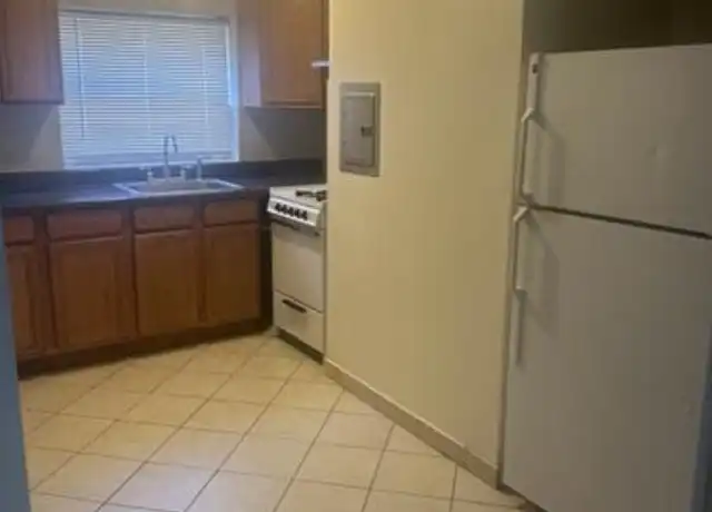 Property at 1450 N 1st Ave, Melrose Park, IL, 60160, 1 bed, 1 bath, [object Object]
