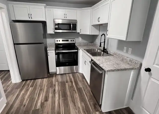 Property at 417 S Sheldon St Unit 2, Charlotte, MI, 48813, 1 bed, 1 bath, [object Object]