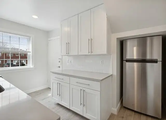Photo of 73 Wolff Ave, Edison, NJ 08837