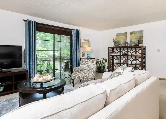 Property at Putnam Village - 6 Putnam Rd, Foxboro, MA, 02035, 2 beds, 1-1.5 bath, [object Object]