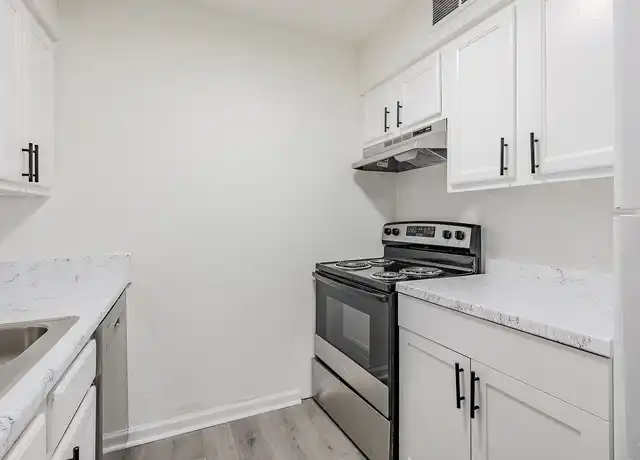 Property at Nissan Golden Gate - 1075 N Hairston Rd, Stone Mountain, GA, 30083, 1 bed, 1 bath, [object Object]