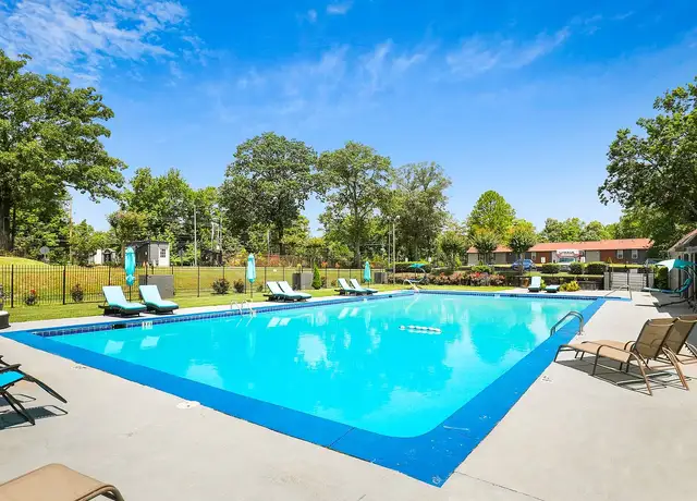 Photo of 1075 N Hairston Rd, Stone Mountain, GA 30083