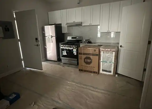 Property at 1328 W 18th Pl Unit CH-2F, Chicago, IL, 60608, 1 bed, 1 bath, [object Object]
