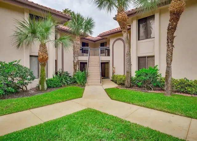 Property at 300 E Club Cir #107, Boca Raton, FL, 33487, 2 beds, 2 baths, [object Object]