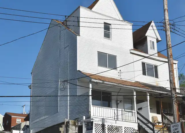Property at 4229 Haldane St, Pittsburgh, PA, 15207, 4 beds, 1 bath, [object Object]