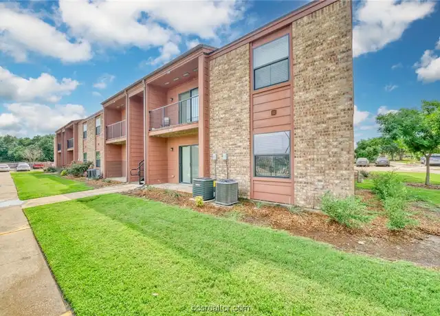 Property at 904 University Oaks Blvd #117, College Station, TX, 77840, 1 bed, 1 bath, [object Object]