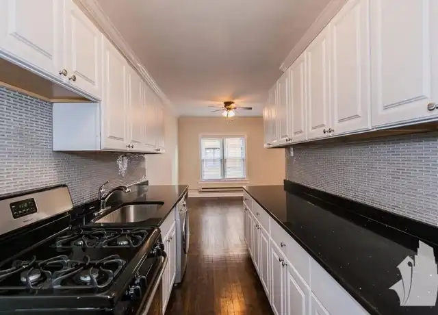 Property at 724 W Roscoe St Unit 1S, Chicago, IL, 60657, 2 beds, 1 bath, [object Object]