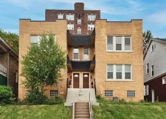 Property at 105 Shady Dr W Unit 3, Pittsburgh, PA, 15228, 2 beds, 1 bath, [object Object]