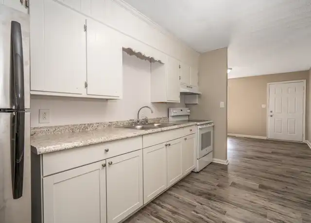 Property at 651 Kingston Ave, Rocky Mount, NC, 27803, 2 beds, 1 bath, [object Object]