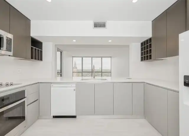Property at 5001 Woodway Dr #1304, Houston, TX, 77056, 3 beds, 2 baths, [object Object]