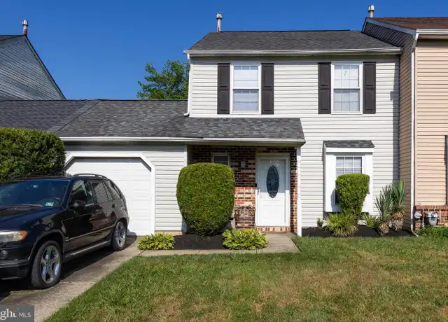 Property at 13 Hopewell Ln, Sicklerville, NJ, 08081, 3 beds, 1.5 baths, [object Object]