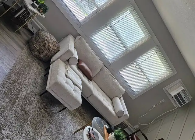 Property at 3712 SE 14th St Unit 3716-01, Des Moines, IA, 50320, 2 beds, 1 bath, [object Object]