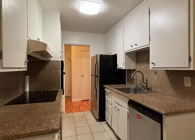 Property at 94 Bayo Vista Ave #104, Oakland, CA, 94611, 1 bed, 1 bath, [object Object]