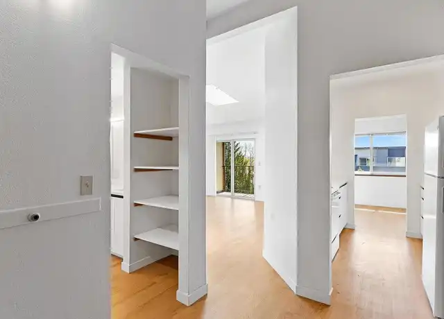 Property at Maplewood Apartments - 4253 7th Ave NE, Seattle, WA, 98105, 1-3 bed, 1-2 bath, [object Object]