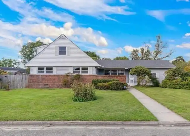 Property at 719 Juniper Dr, Newport News, VA, 23601, 4 beds, 2 baths, [object Object]