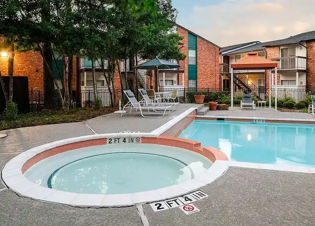 Property at The Daphne Apartments - 1800 El Paseo St, Houston, TX, 77054, 1-2 bed, 1-2 bath, [object Object]