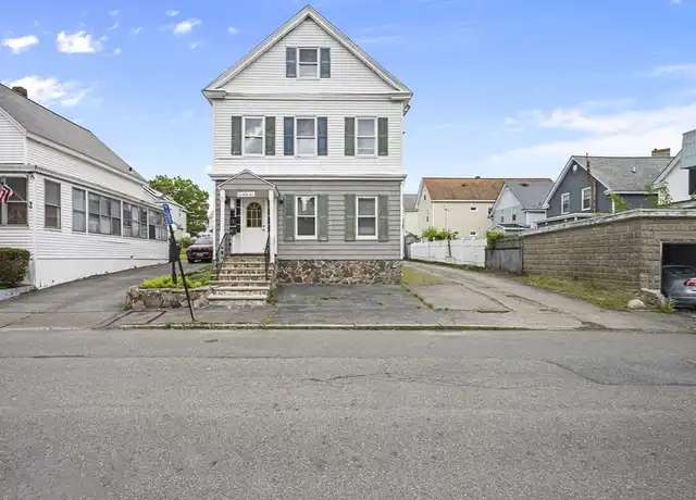 Property at 111 Gershom Ave Unit 2, Lowell, MA, 01854, 2 beds, 1 bath, [object Object]