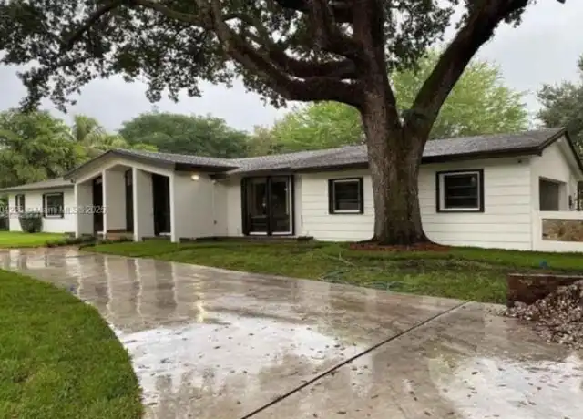 Property at 7440 SW 70th Ter, Miami, FL, 33143, 4 beds, 4 baths, [object Object]