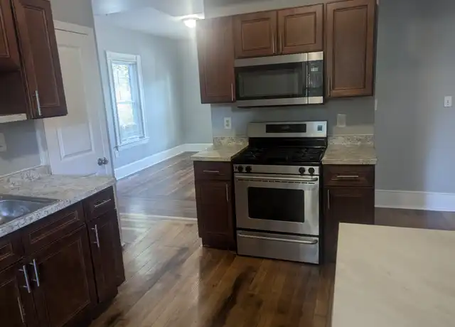 Property at 24 Banks St Unit 1, Brockton, MA, 02302, 2 beds, 1 bath, [object Object]