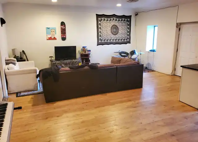 Property at 811 Madison Ave Apt 8 Back House, Albany, NY, 12208, 3 beds, 1 bath, [object Object]