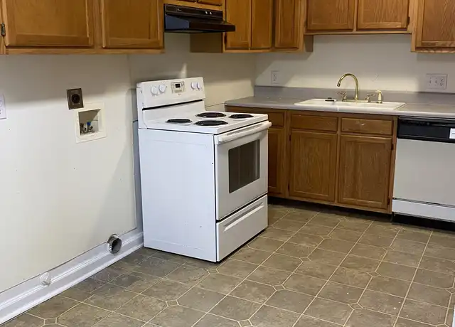 Property at 452 Reems Creek Rd Unit 5, Weaverville, NC, 28787, 2 beds, 1.5 baths, [object Object]
