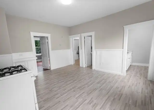Property at 15 1/2 Mendon St Unit 1, Worcester, MA, 01604, 3 beds, 1 bath, [object Object]