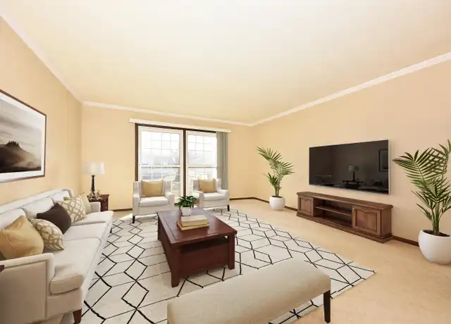 Property at 2076 Chateau Ct #106, Grafton, WI, 53024, 2 beds, 1 bath, [object Object]