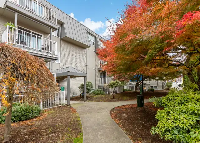 Property at 11540 Pinehurst Way NE Unit 409, Seattle, WA, 98125, 1 bed, 1 bath, [object Object]