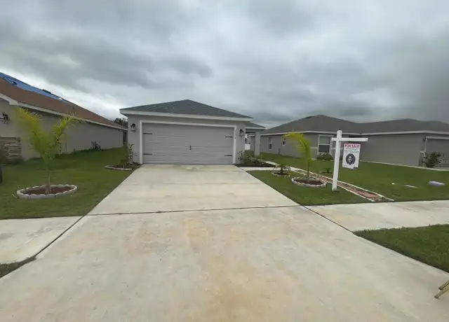 Property at 35478 Bellington Blvd, Zephyrhills, FL, 33541, 3 beds, 2 baths, [object Object]