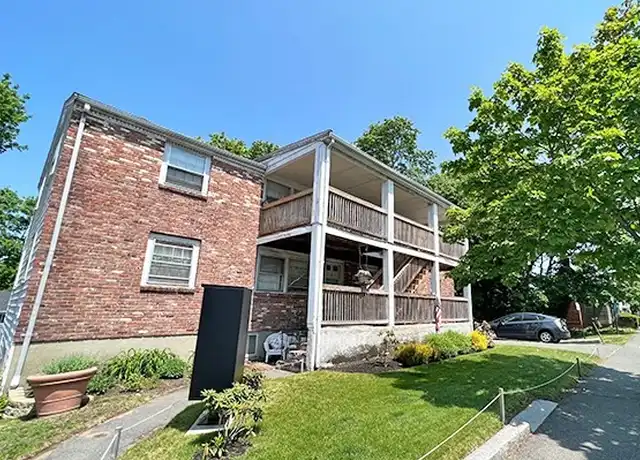 Property at 40 Stone St Unit 5, Beverly, MA, 01915, 2 beds, 1 bath, [object Object]