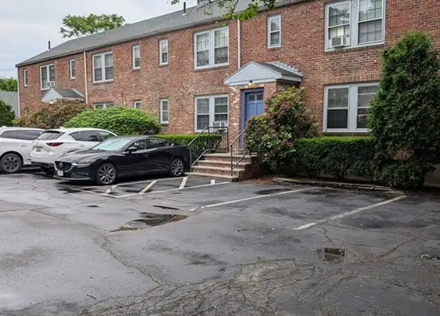 Property at 260 Main St Unit 19, Medford, MA, 02155, 1 bed, 1 bath, [object Object]