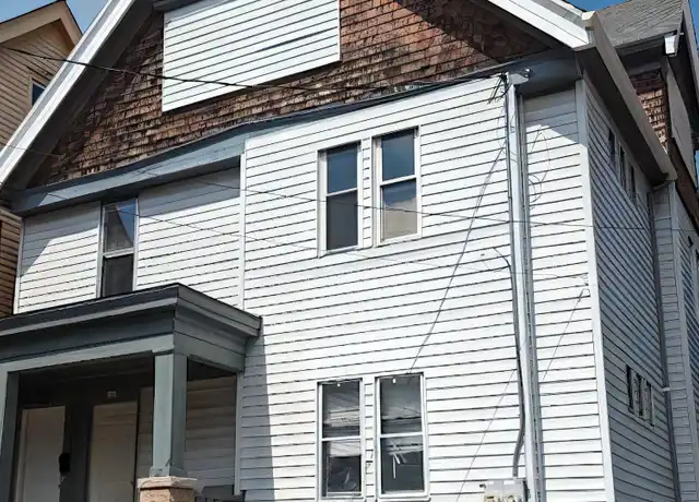 Property at 130 W Randolph St, Milwaukee, WI, 53212, 2 beds, 1 bath, [object Object]