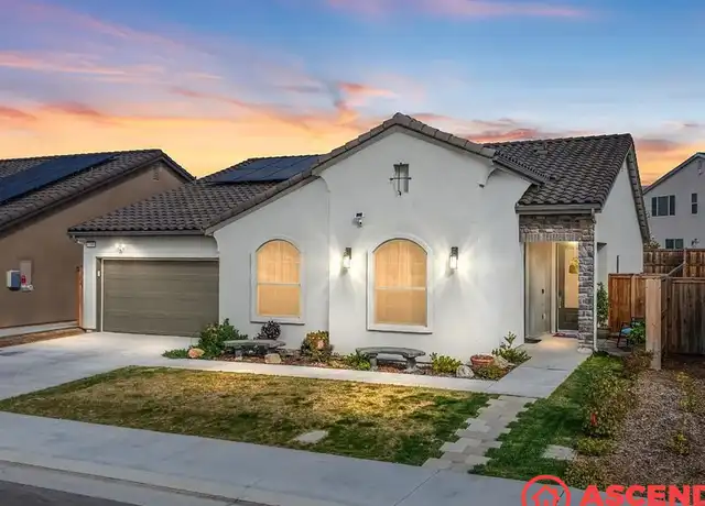 Property at 3300 Whispering Brook Ln, Shafter, CA, 93263, 3 beds, 3 baths, [object Object]