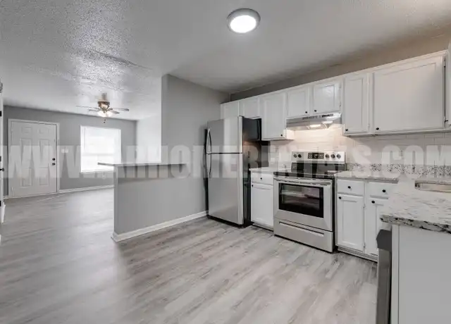 Property at 2405 Washington Ave Unit F-1, Conway, AR, 72032, 2 beds, 1.5 baths, [object Object]