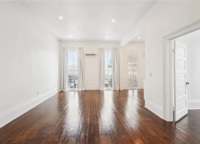 Property at 5416 Magazine St, New Orleans, LA, 70115, 2 beds, 2.5 baths, [object Object]