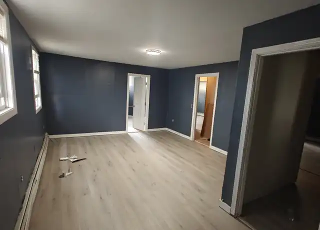 Property at 639 Douglas Ave Unit 1, Providence, RI, 02908, 3 beds, 1 bath, [object Object]