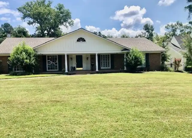 Property at 5815 Gilbert Dr, Shreveport, LA, 71106, 4 beds, 4 baths, [object Object]