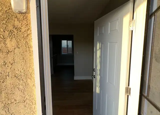 Property at 7662 Main St Unit 7662-2, Los Angeles, CA, 90003, 2 beds, 1 bath, [object Object]