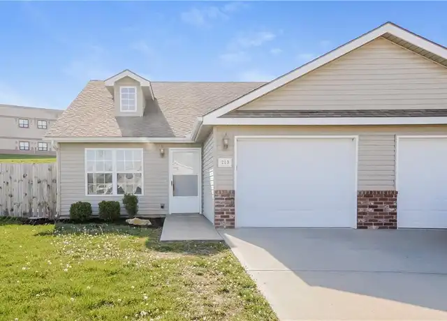 Property at 213 Palmer Ct, Pleasant Hill, MO, 64080, 3 beds, 1.5 baths, [object Object]