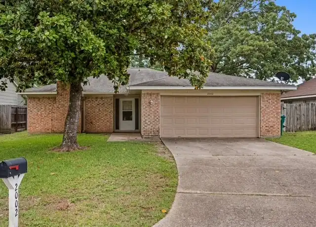 Property at 2002 Derby Dr, Conroe, TX, 77303, 3 beds, 2 baths, [object Object]