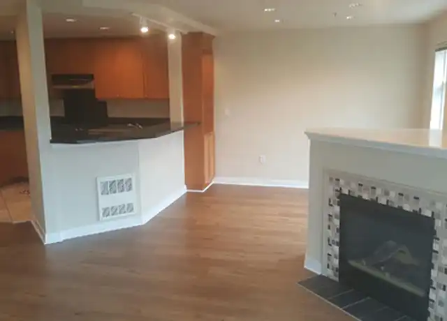 Property at Centre Court - 116 Warren Ave N, Seattle, WA, 98109, 2 beds, 2 baths, [object Object]