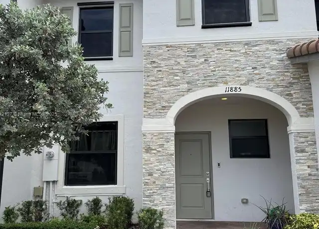 Property at 11885 SW 246 Ter #11885, Princeton, FL, 33032, 3 beds, 2.5 baths, [object Object]