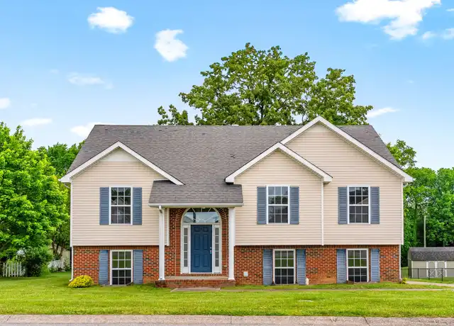Property at 661 Fallbrook Ln, Clarksville, TN, 37040, 4 beds, 2.5 baths, [object Object]
