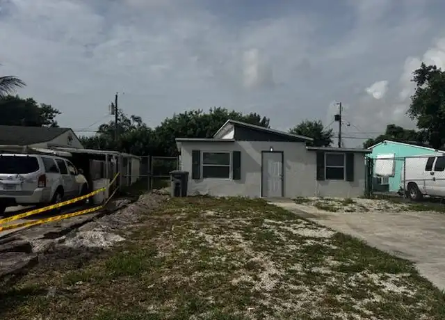 Property at 1214 Highview Rd, Lantana, FL, 33462, 3 beds, 2 baths, [object Object]